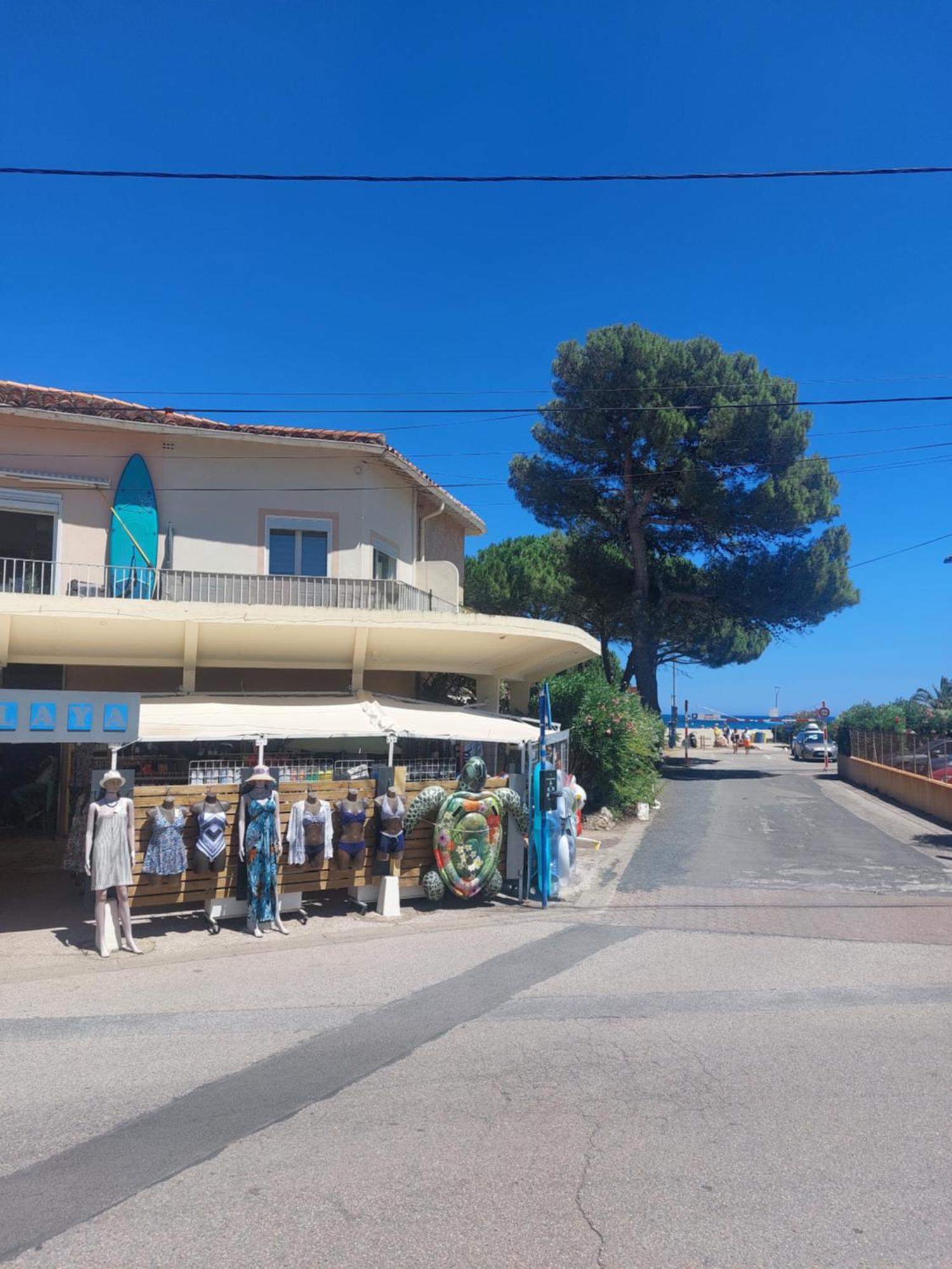 Sur La Plage, Super Studio Avec Vue Sur La Mer Plage d'Argeles Luaran gambar